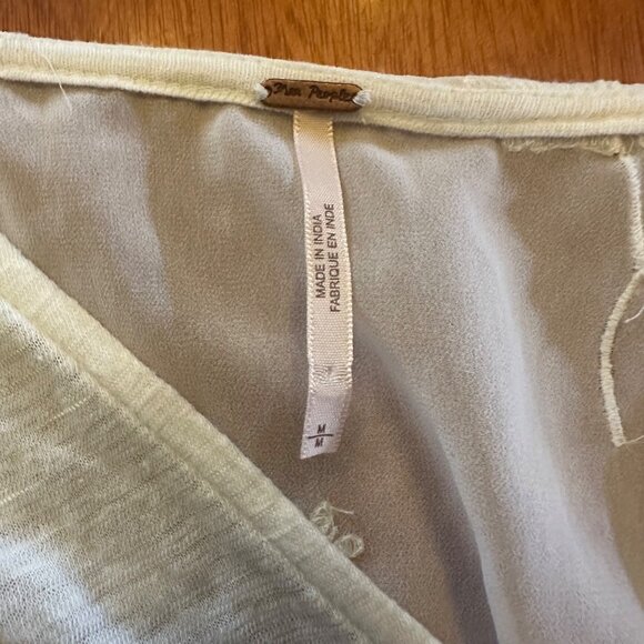 Free People Sheer White Embroidered Tunic Blouse Top Shirt M - Picture 4 of 4